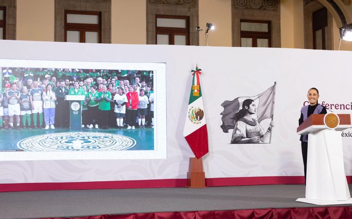 SHEINBAUM INAUGURA TORNEO DE CASCARITAS Y DOMINADAS DEL IMJUVE Y MUNDIALITO IMSS “FUTBOL SIN CORRER”